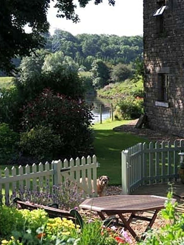 Riverside Barn