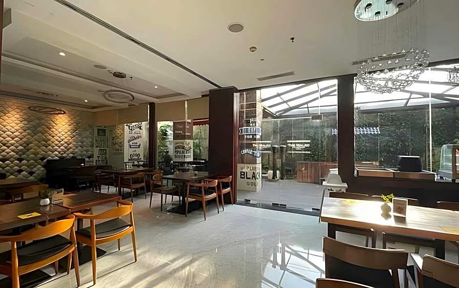 Sotis Hotel Falatehan