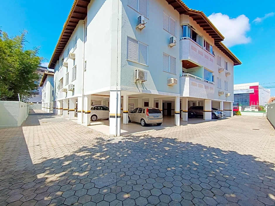 300m do mar no centrinho dos Ingleses - ISL103