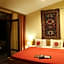 Silk Road Hotel