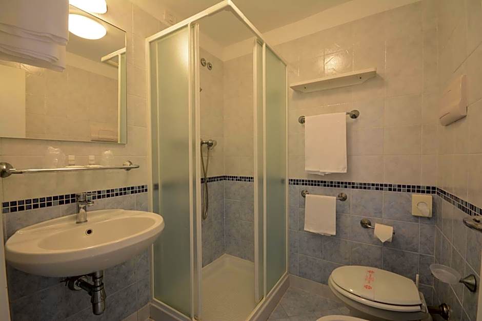 Hotel Caravelle
