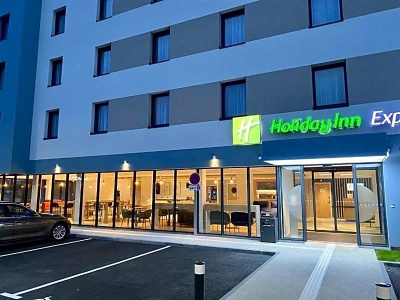 B&B HOTEL Deauville-Touques