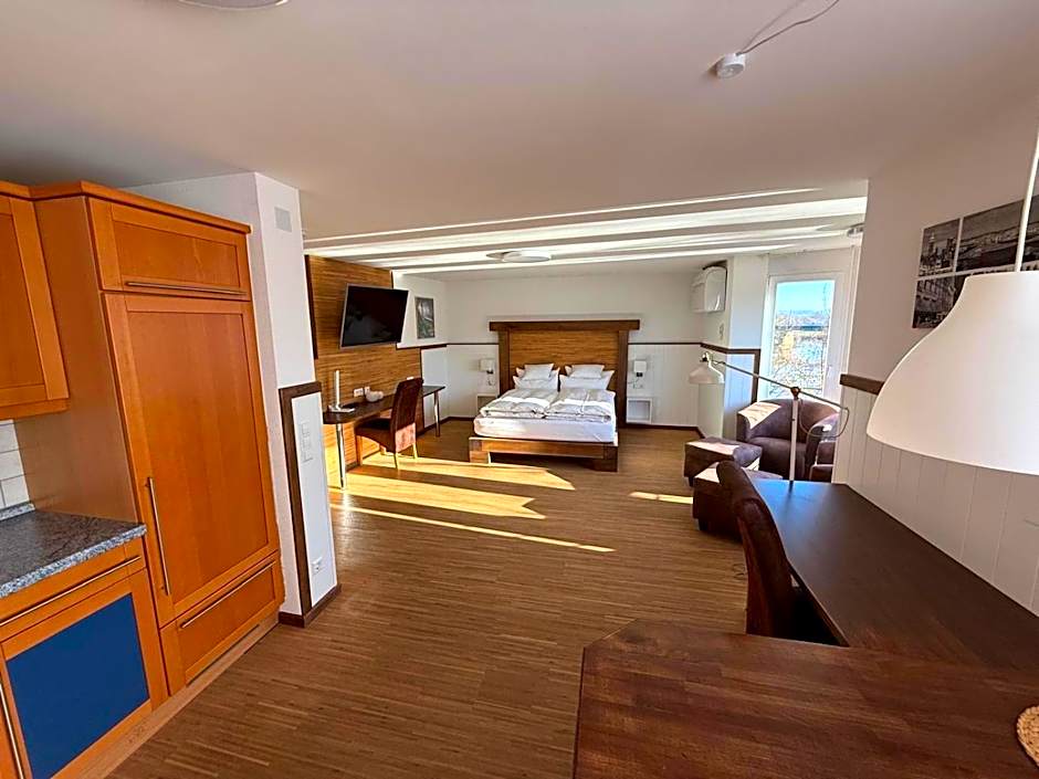 Hotel Schöne Aussicht renoviert