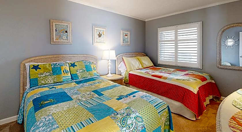 Marigot Beach Suites