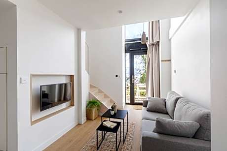 One-Bedroom Apartment with Terrace