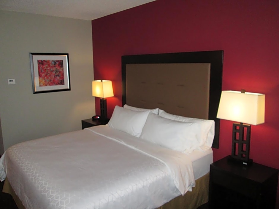 Holiday Inn Express Hotels Cloverdale (Greencastle) By IHG