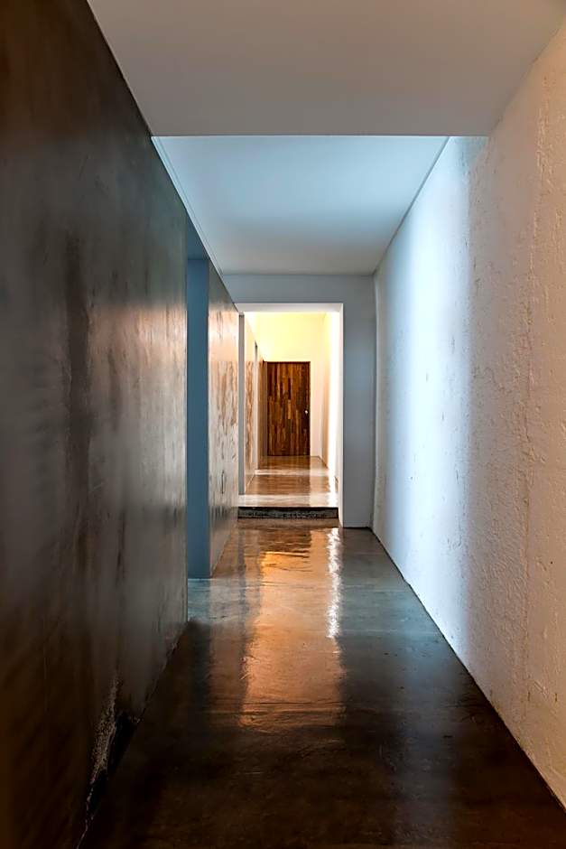 Santa Bica Eat Drink & Sleep