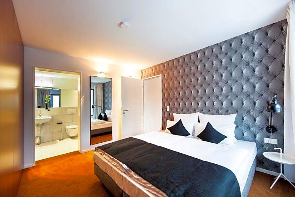 Pandion Boardinghouse