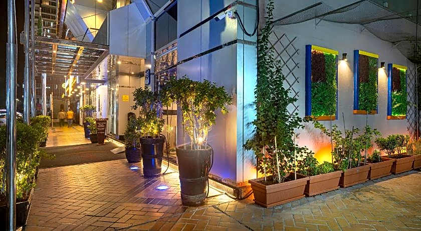 Eclipse Boutique Suites