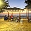 Lanta Bee Garden Bungalows