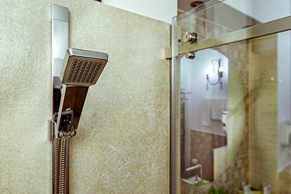 La Strada Boutique Villa