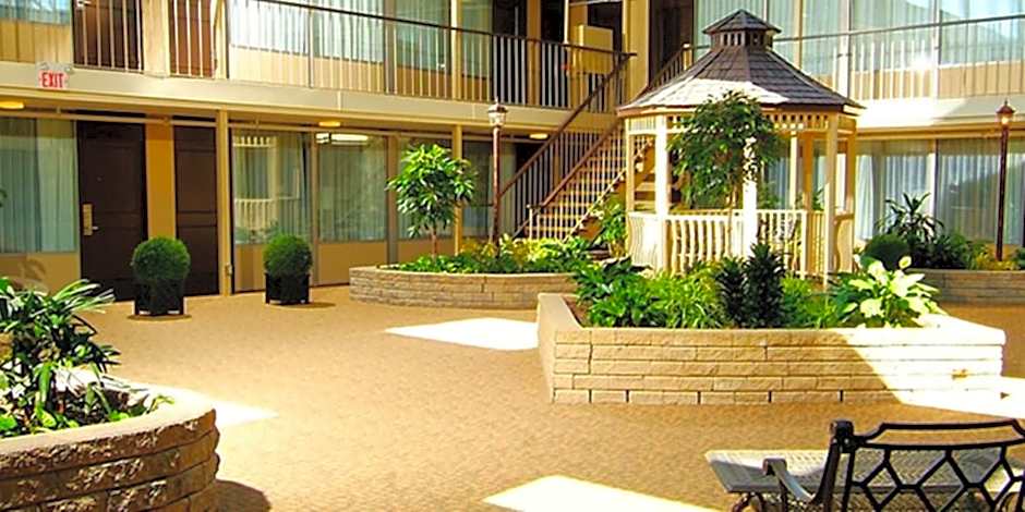 Skyline Hotel & Waterpark