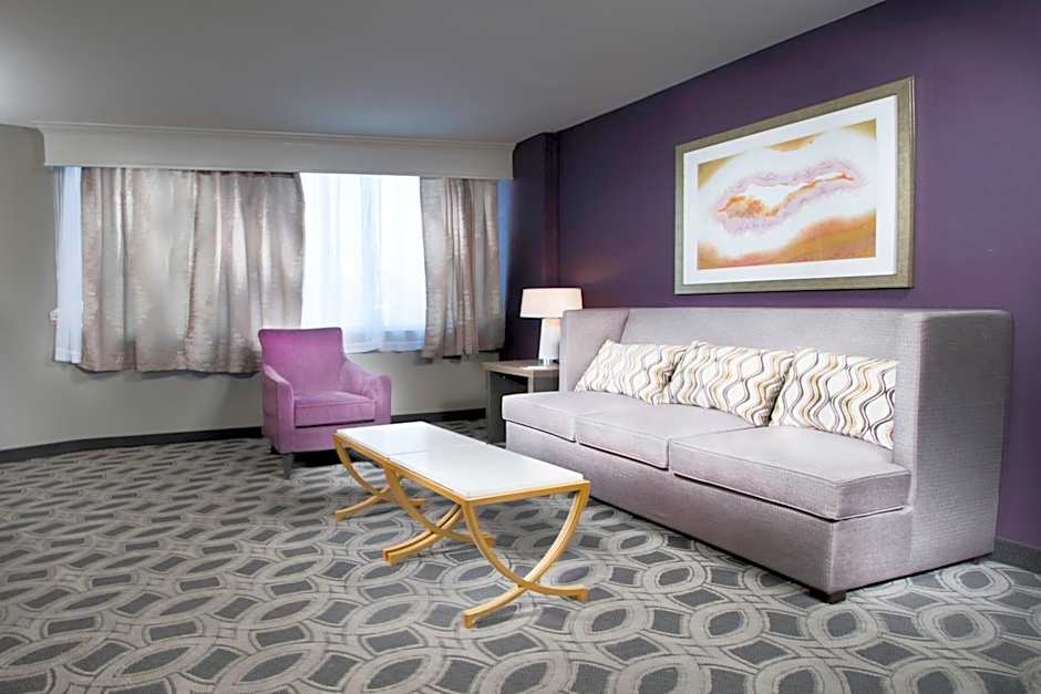 Crowne Plaza Saddlebrook By IHG