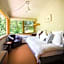Braeside Mount Macedon Country Retreat Bed and Breakfast