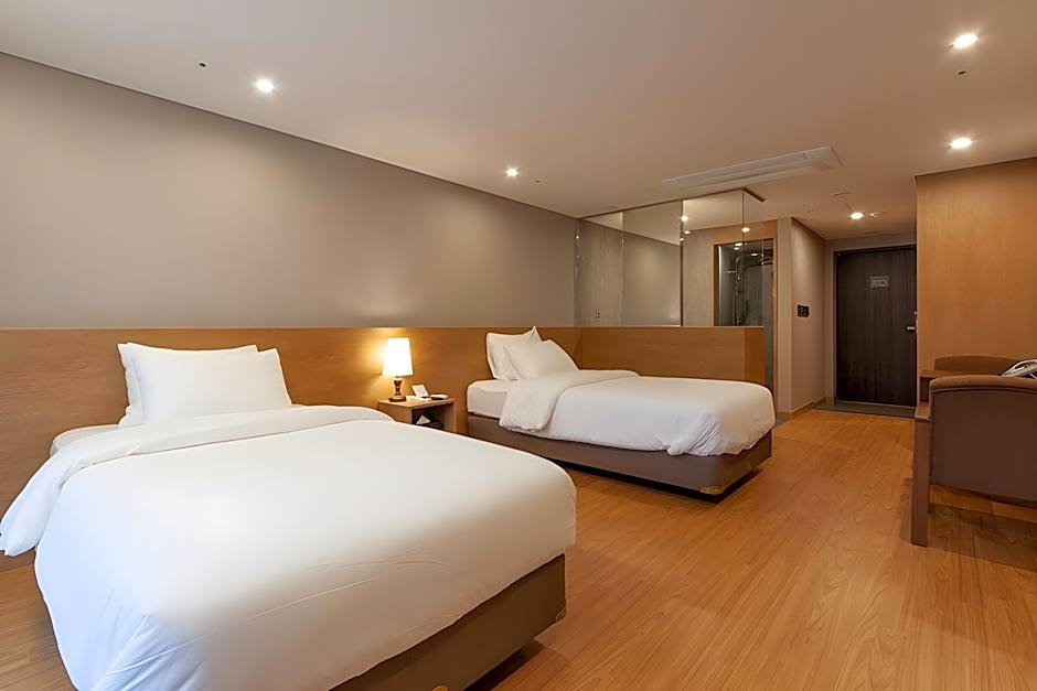 Petro Hotel