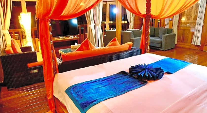 Seahouse Bali Indah Beach Inn