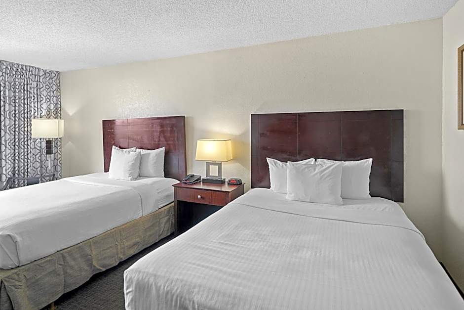 88 Palms Hotel & Event Center