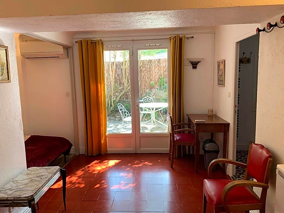 VILLA BLEUE - LES PINS