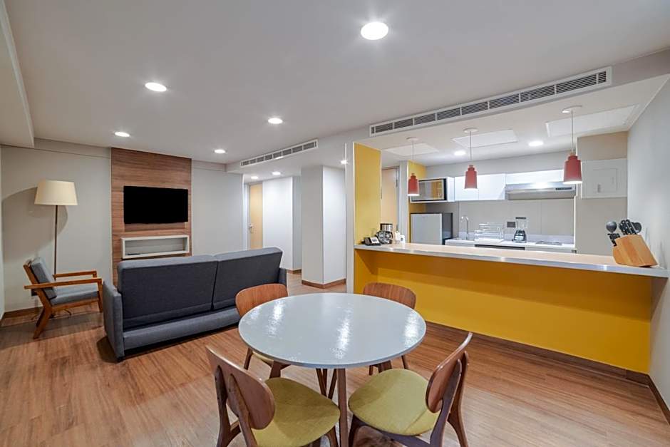 City Express Suites by Marriott Ciudad de México Anzures