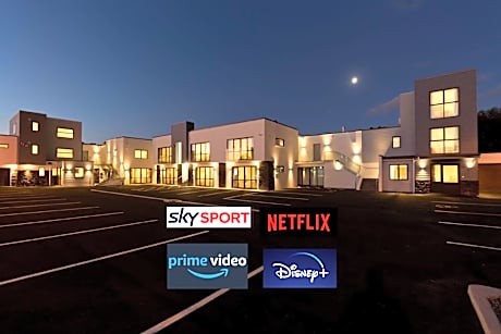 2 on Whiteleigh and 239 on Lincoln Motel