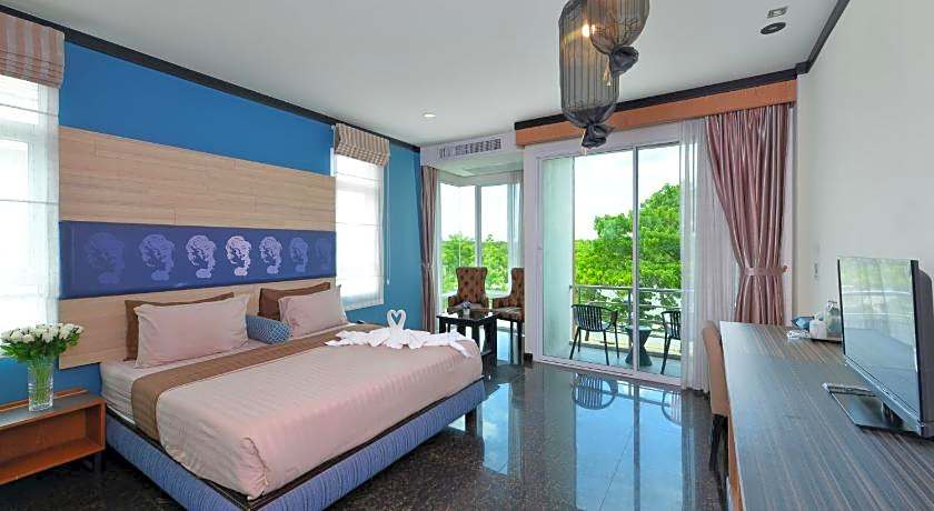 The River Scene Hotel