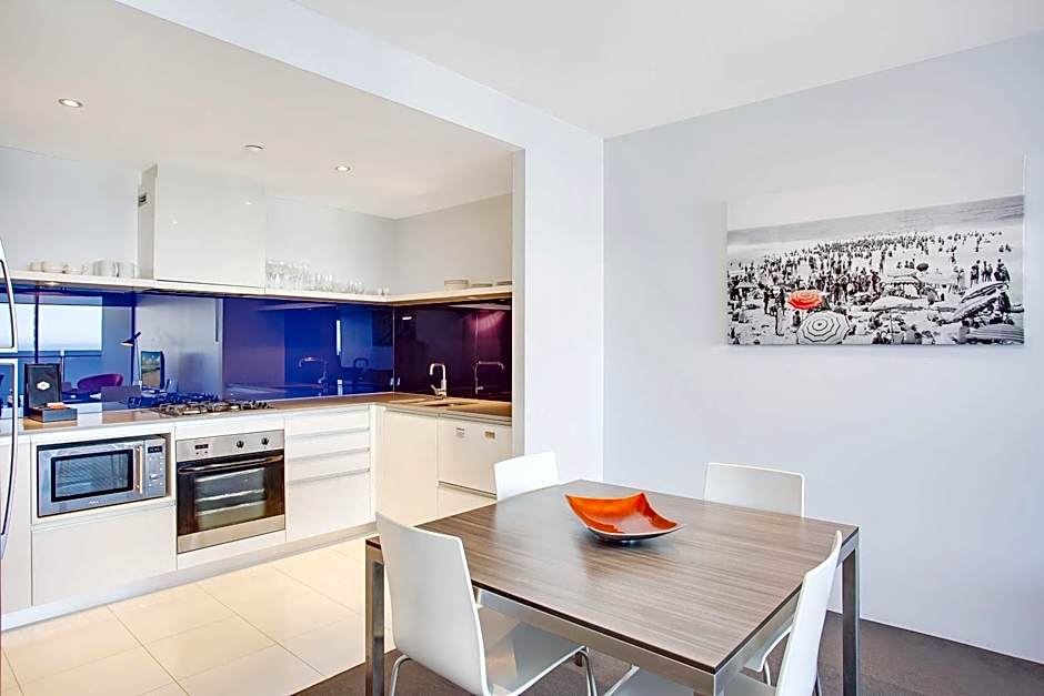Mantra Circle on Cavill Surfers Paradise