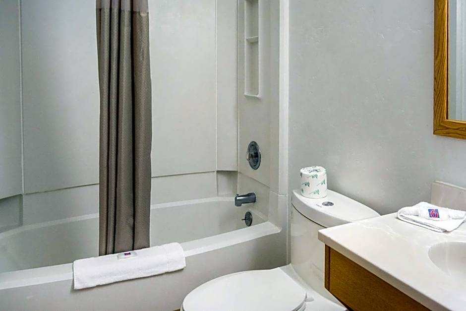 Motel 6-Wilsonville, OR - Portland