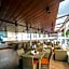 Tripli Hotels M & Resort