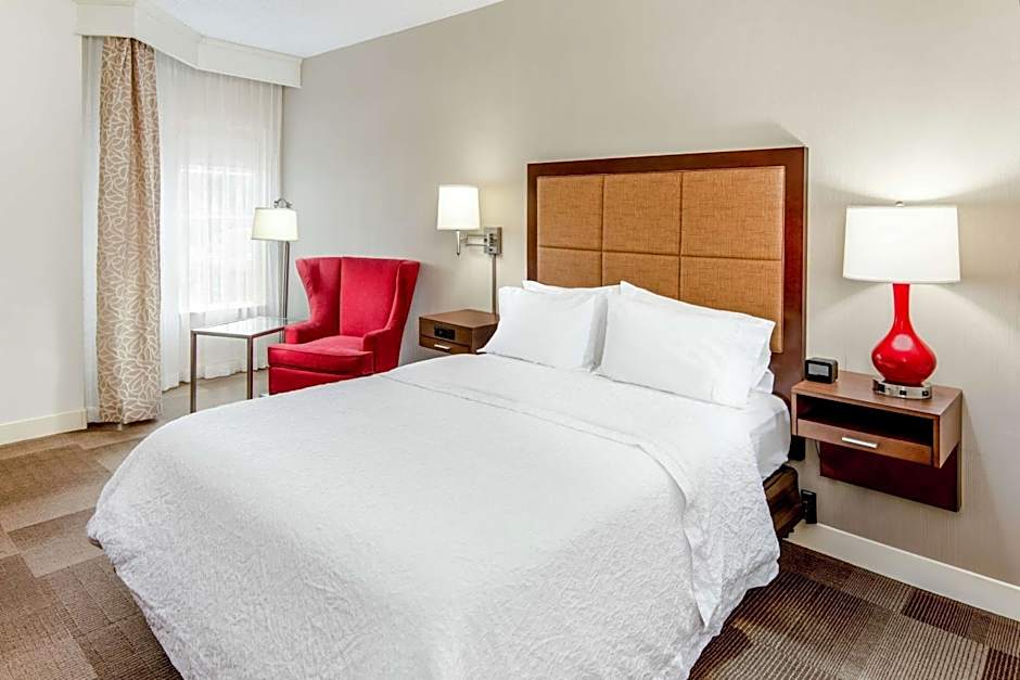 Hampton Inn By Hilton And Suites Bethlehem