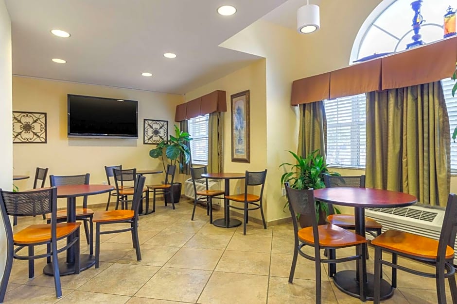 Quality Inn & Suites Lehigh Acres Fort Myers