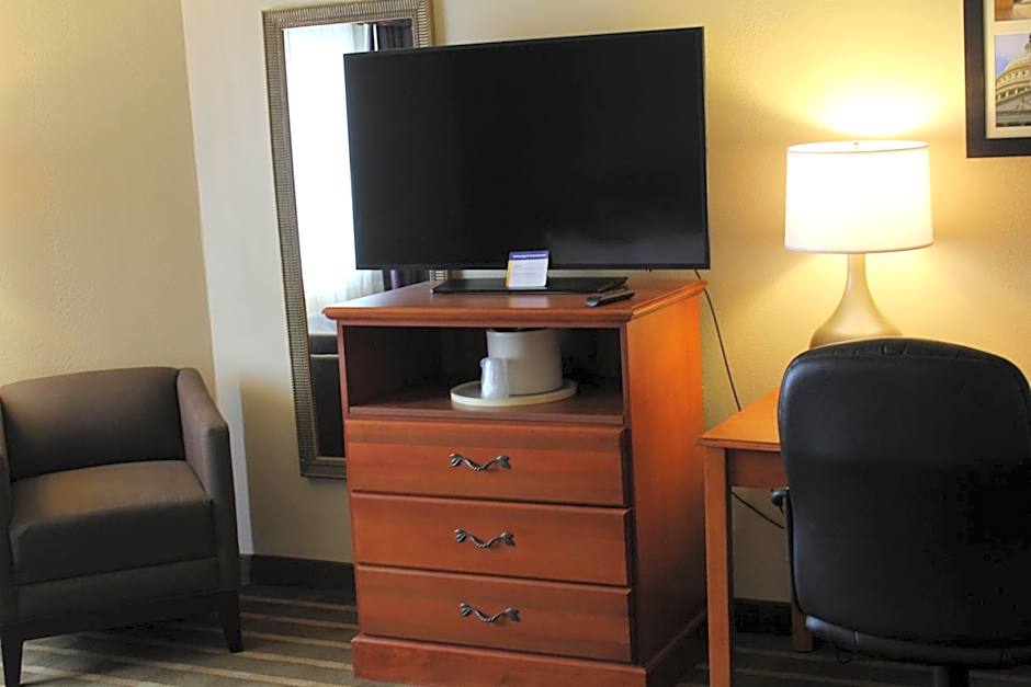 Comfort Inn University Center