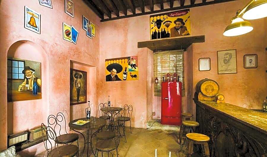 Hotel Siglo XVII Art Gallery
