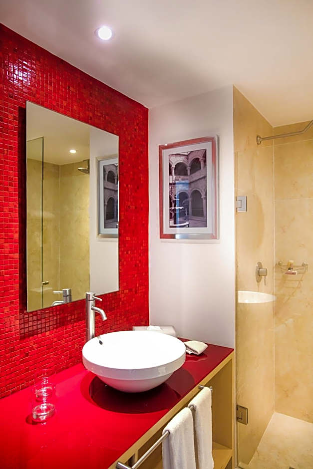 Fiesta Inn Express Perinorte