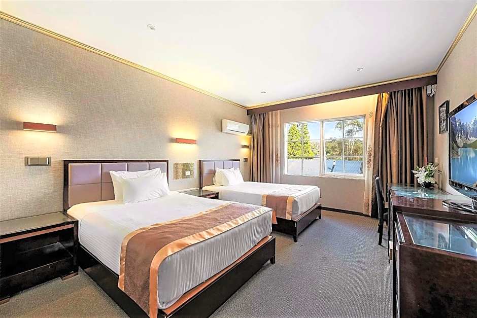 Eltham Gateway Hotel