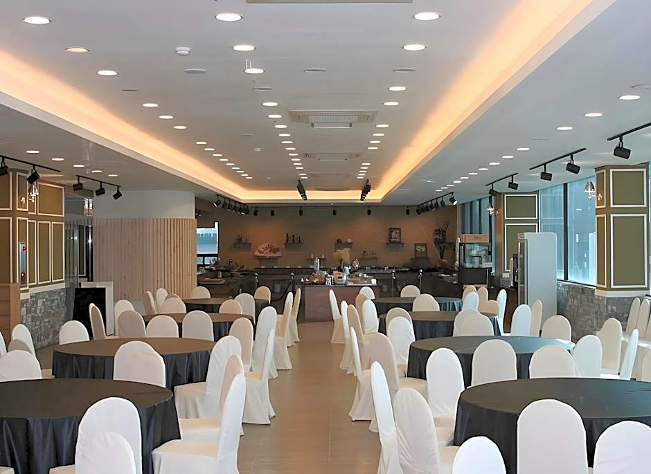 Crown Hotel Changwon