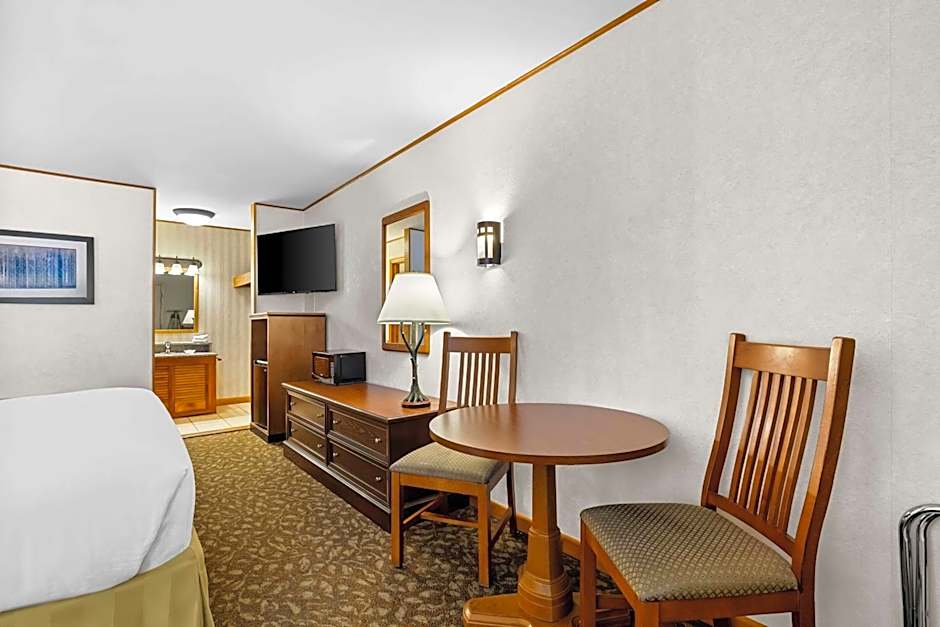 Best Western Adirondack Inn