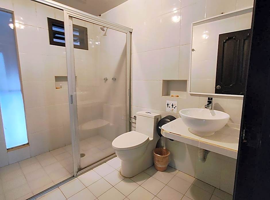 HOTEL JARDINES DEL CARMEN