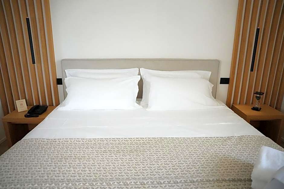 Plana Hotel