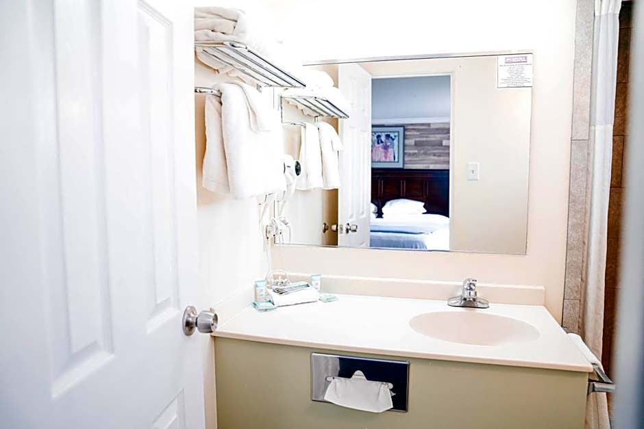 Salida Inn & Monarch Suites
