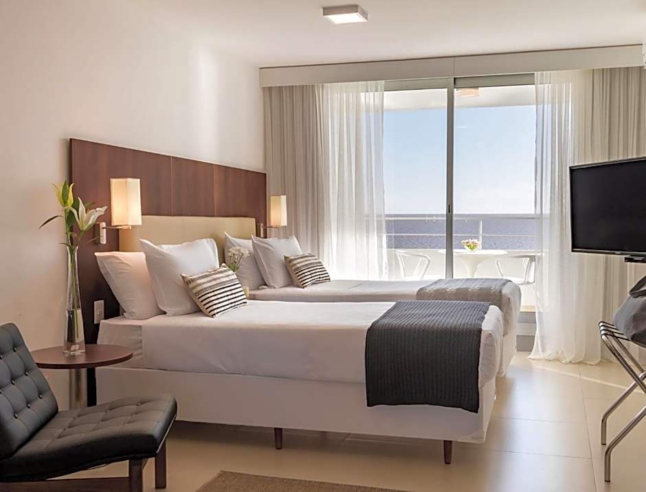 Dazzler by Wyndham Colonia