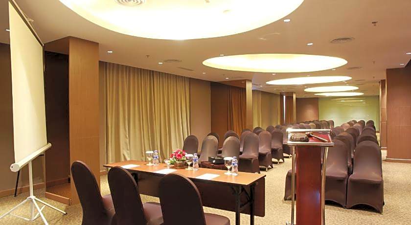 Soll Marina Hotel Serpong