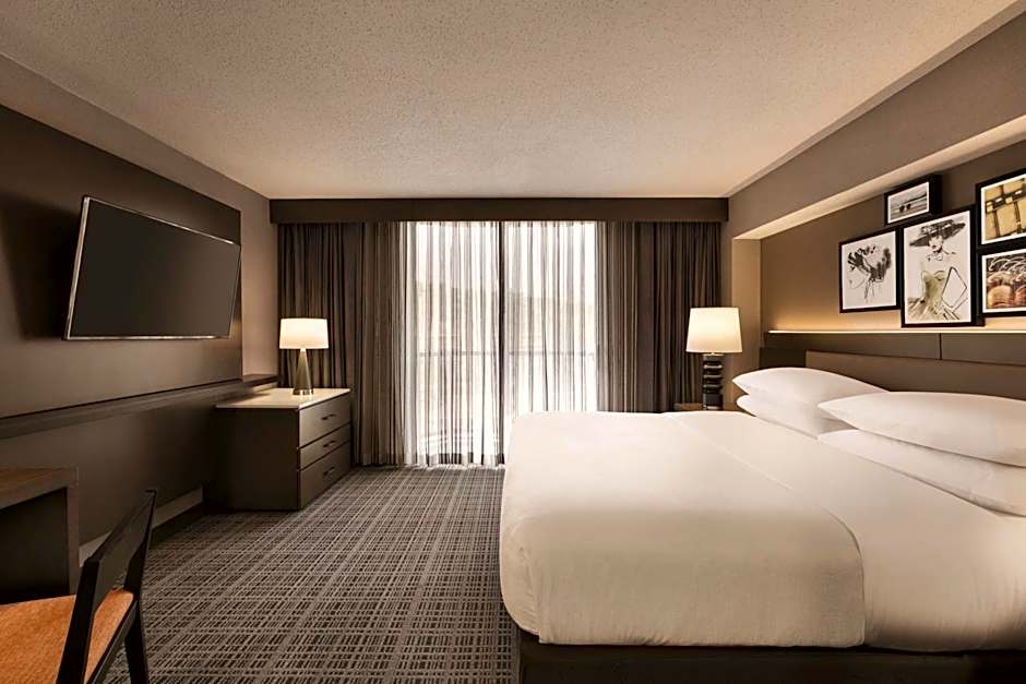 Embassy Suites By Hilton Hotel Richmond-Commerce Center