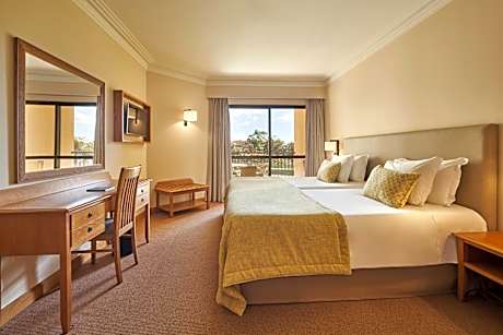 1-Bedroom Apartment for 2 Adults and 1 Child