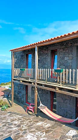 Amazing Quadruple Room with Sea View in Sao Roque do Pico