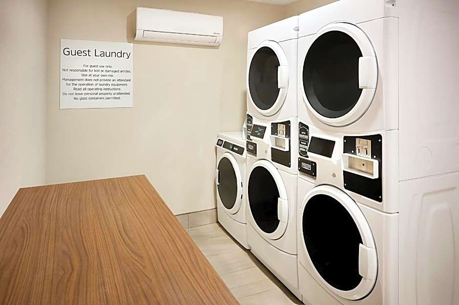 Holiday Inn Express Hamilton Upper James By IHG