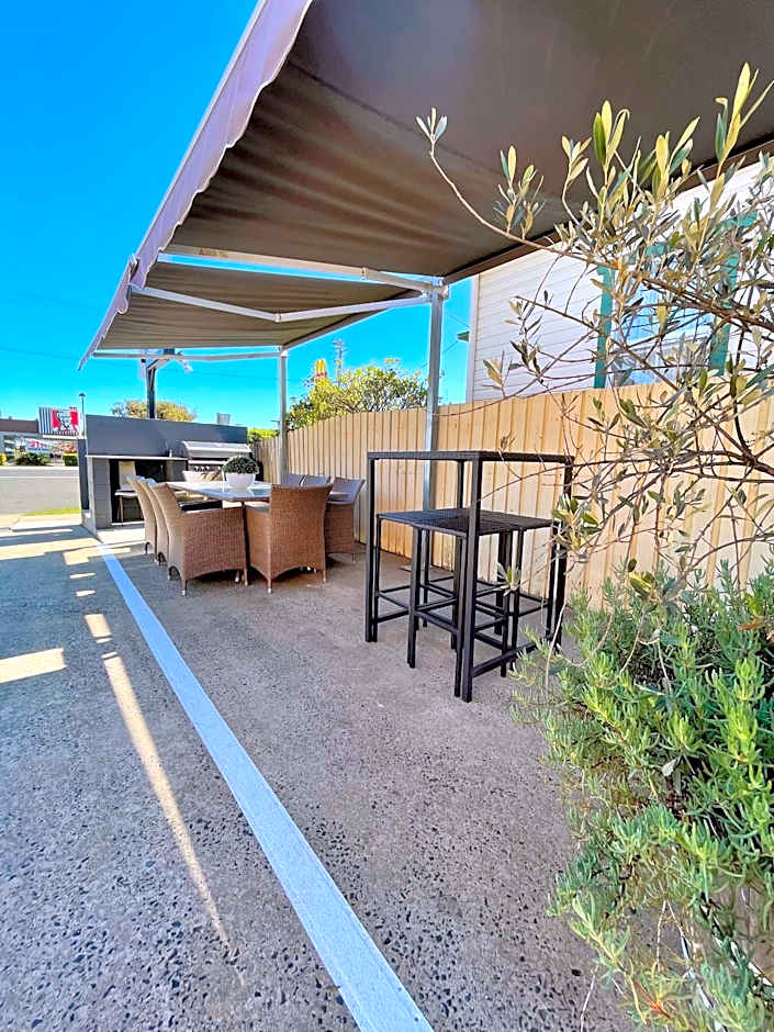 Squatters Homestead Motel