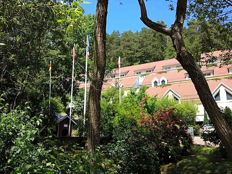 Htel Husseren Les Chateaux