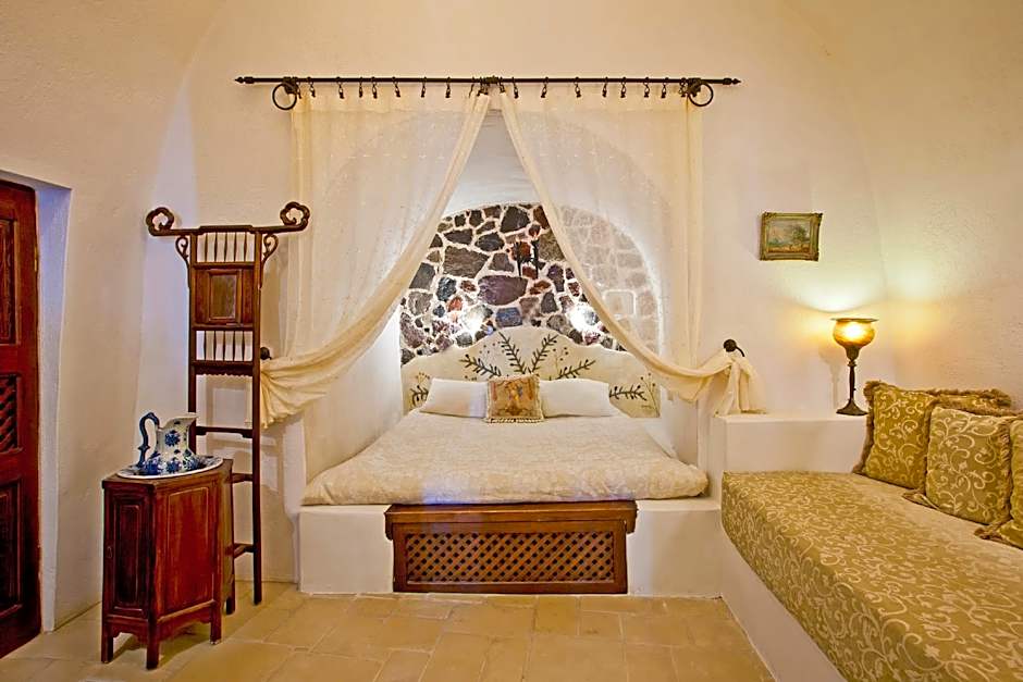 Photo 1 of 10 of Grand Suite, Jacuzzi®, Sea View