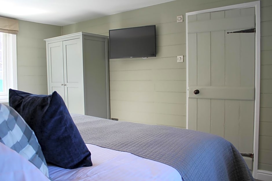 The Five Pilchards Inn