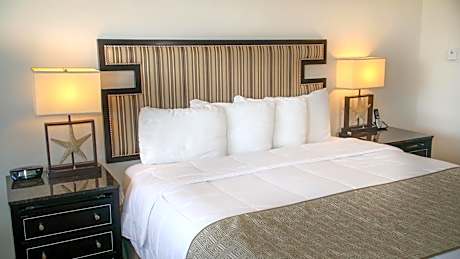 Ocean View King Bed